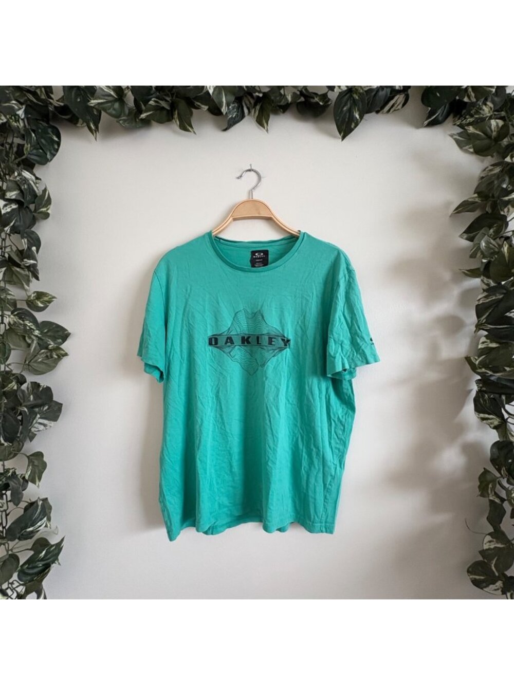 Oakley Above And Below Tee Graphic Short Sleeve Shirt Mint Men’s Size L